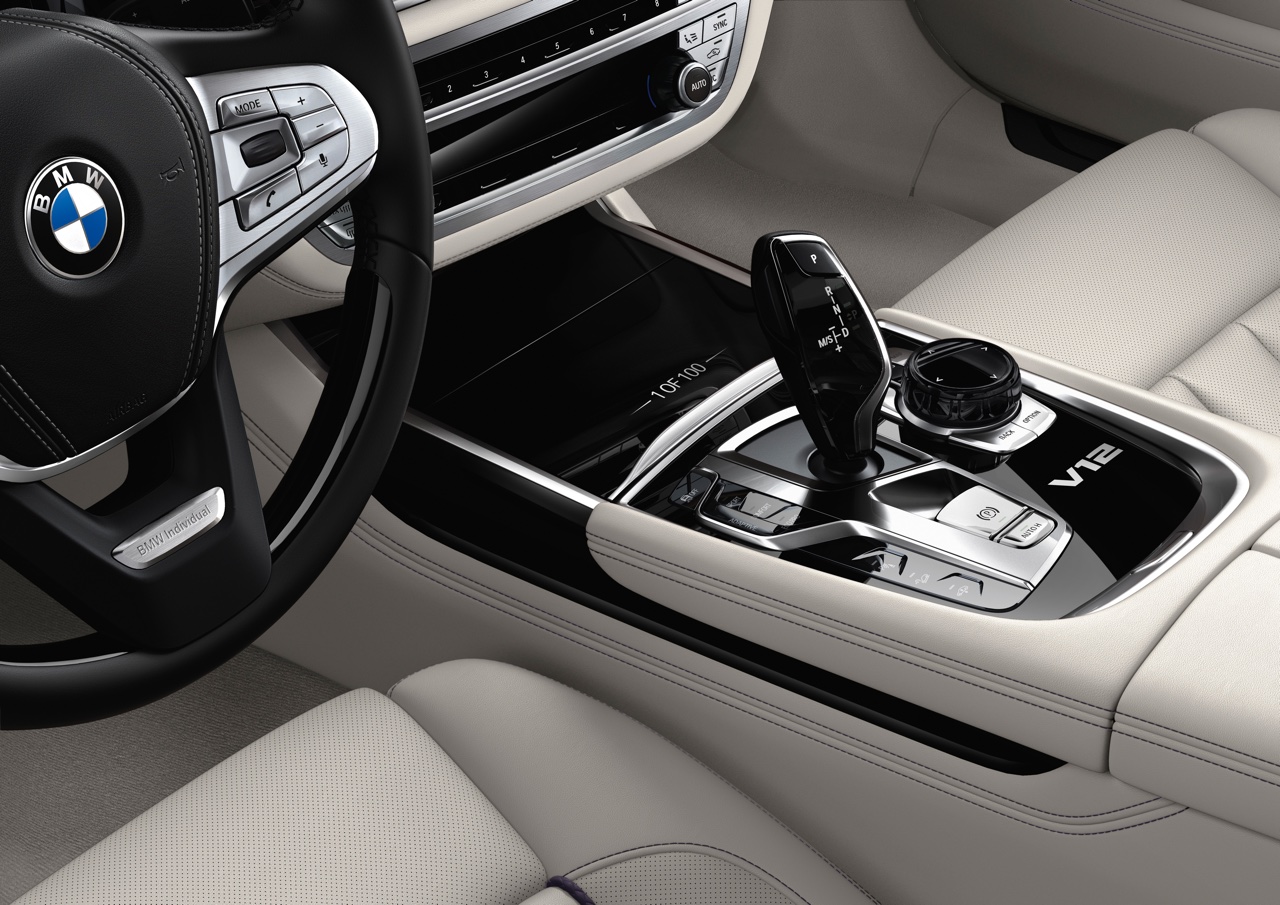 BMW 7 Serie viert 100 jarig bestaan van BMW met de door BMW Individual op smaak gebrachte The Next 100 Years uitvoering.