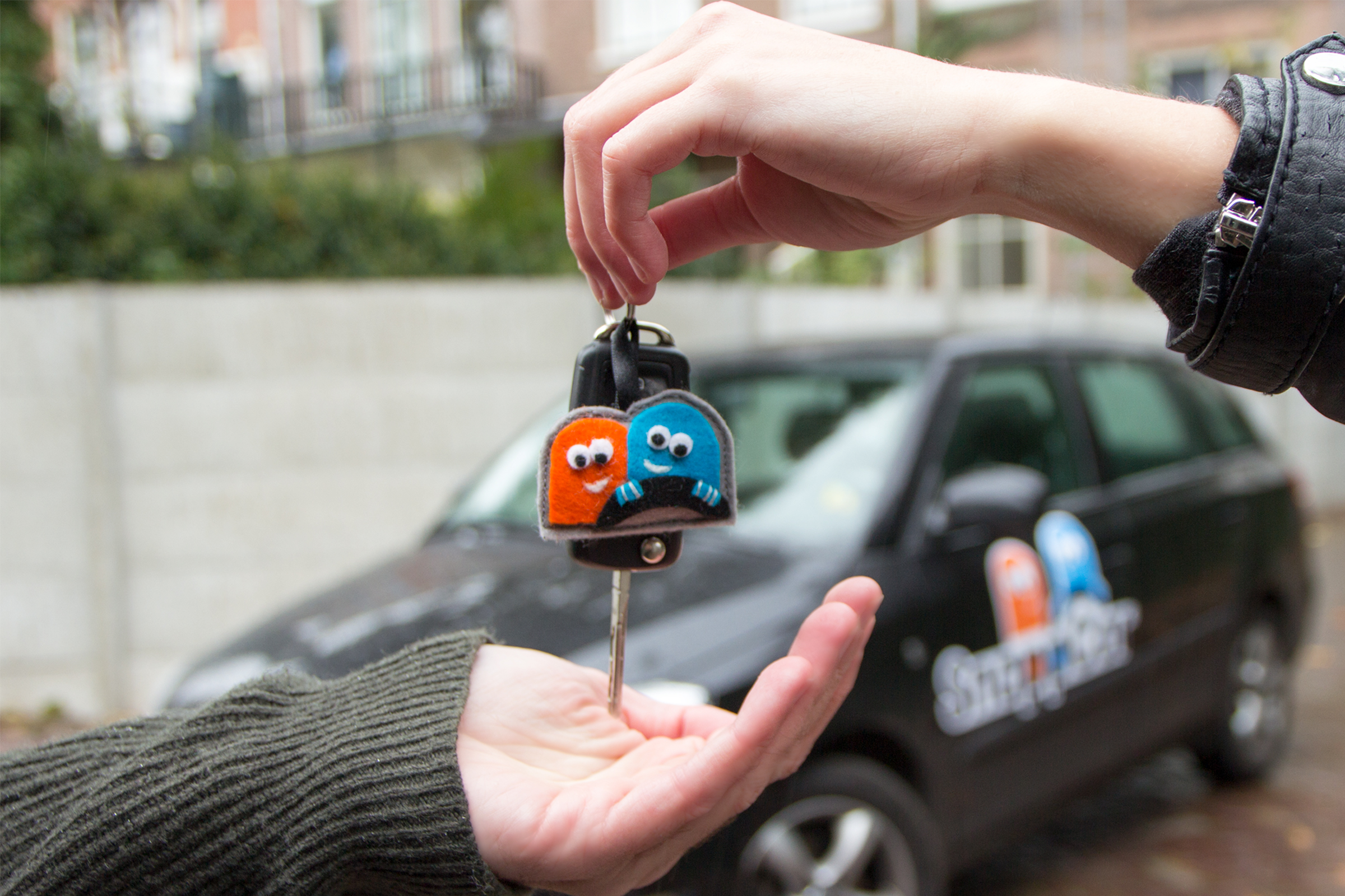 AutoVandaag viert in samenwerking met Athlon 100 jaar mobiliteit. In dit artikel staat de Witkar en de opkomst van autodelen in Nederland centraal met initiatieven zoals Greenwheels en Car2go.