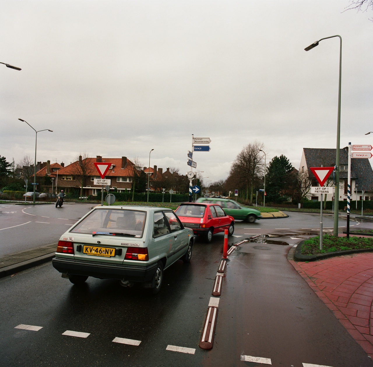AutoVandaag viert in samenwerking met Athlon 100 jaar mobiliteit. In dit artikel staat de rotonde en het verkeersplein centraal, want die houden ons rijdend!
