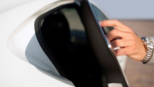 De nieuwe Citron DS4 is volgens zijn makers allerminst doorsnee, bedoeld voor degene die eens wat anders wilt rijden en stiekem de gewone Citron-modellen te braaf vindt. Hoe maakt deze rebelse Frans