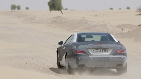 Binnenkort presenteert Mercedes-Benz de compleet nieuwe SL-Klasse. Meer dan ooit doet hij zijn typeaanduiding (SL staat voor Sport Leicht) eer aan. Het geheim: aluminium! In het voorjaar van 2012 komt