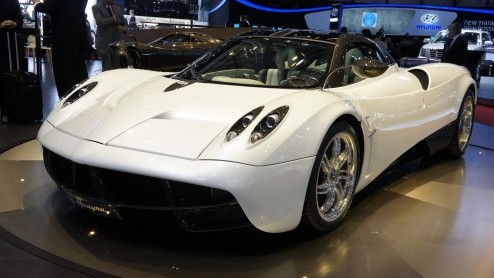 Tussen de honderden gepresenteerde auto's op de Autosalon van Genve 2012 zitten heel wat sportieve n/of vreemde snuiters. Bekijk hier de fotogalerij en geniet. Of oordeel zelf.