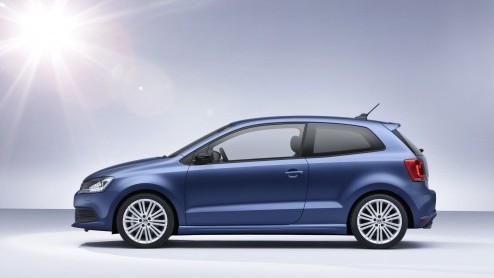 Een van de vele nieuwkomers in Genve is de Polo BlueGT. Met 140 pk en een uitstoot van 108g/km zowel sportief als milieuvriendelijk. Daarmee kun je dus tot 2014 zonder wegenbelasting rondrijden.