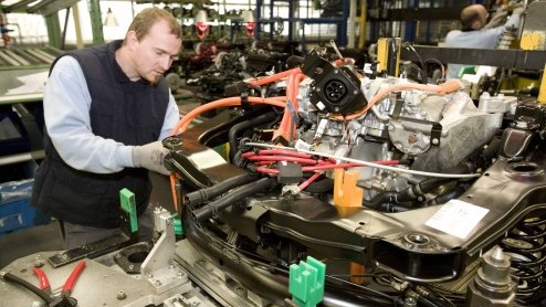 In het Franse Hambach heeft smart onlangs de fortwo electric drive in serieproductie genomen. Inmiddels zijn de eerste 1000 exemplaren al van de band gerold, op dezelfde productielijn als de andere sm