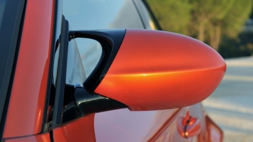 Men zegt wel eens; geen afscheid zonder vuurwerk. En dus komt BMW in de nadagen van de huidige 1 Serie met een spetterend topmodel, de 1 Serie M Coup. Voor 80 mille rijd je knallend de showroom uit m
