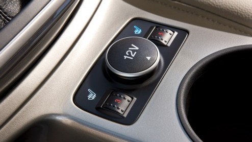 Ford heeft de Escape vandaag officieel onthuld en dat betekent een realistisch kijkje in de keuken van 'onze' nieuwe Kuga! Momenteel debuteert het model in LA, in maart staat-ie in Europese spotlights