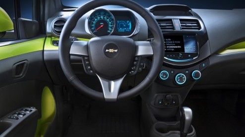Met de Spark EV liet Chevrolet al zien een facelift voor het model in gedachten te hebben. Die verjongingskuur is in Amerika nu een feit, althans voor de benzineversie.