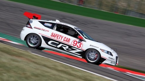 Kijk, dit is nou de Honda CR-Z in optima forma! Tijdens Le Mans pakt Honda uit met de CR-Z Hybrid Racer. De 'groene' sportcoup is getransformeerd in een echt snelle scheurneus met 200 pk!