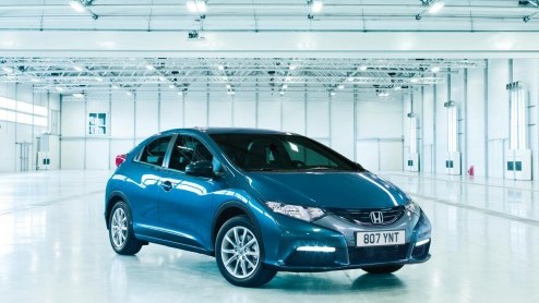 Honda heeft de nieuwe Civic onthuld; stiller, ruimer en zuiniger dan ooit. Begin 2012 komt hij (alleen als vijfdeurs) op de markt. Een nieuwe kleinere diesel volgt eind 2012.