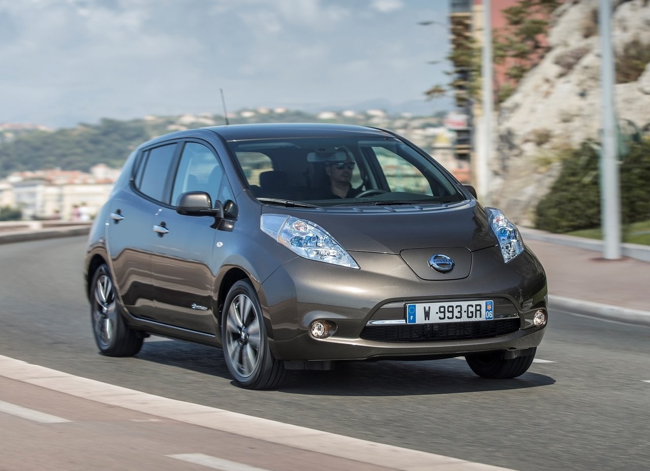 Recent ging het aantal autos met elektrische aandrijving over de 100.000 heen. De doelstelling van de overheid is om in 2020 200.000 stuks op Nederlands kenteken te hebben staan. Gaat dat lukken?