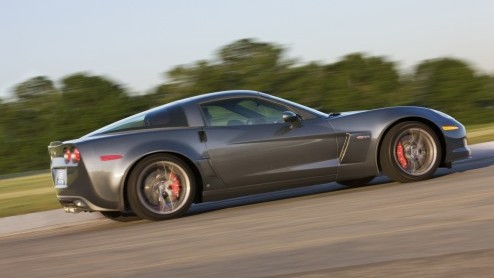 Altijd al een steentje bij willen dragen aan de bouw van je nieuwe auto? Bij Corvette kunnen kopers zich melden om mee te werken aan de motor.