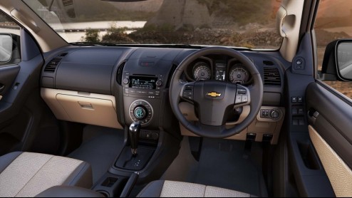 Het productiemodel van de nieuwe Chevrolet Colorado pick-up heeft zijn werelddebuut gemaakt in Thailand. De pick-up is verkrijgbaar met een gevarieerde keuze uit koetswerken, rijhoogtes en twee turbod