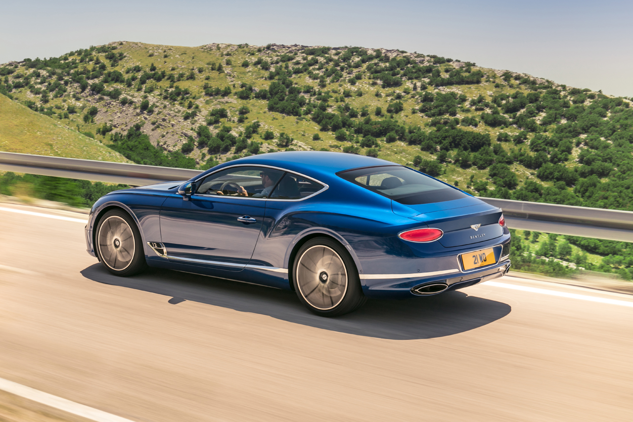 Bentley kreeg dit jaar maar liefst 17 prijzen voor diverse modellen en het bedrijf als geheel.