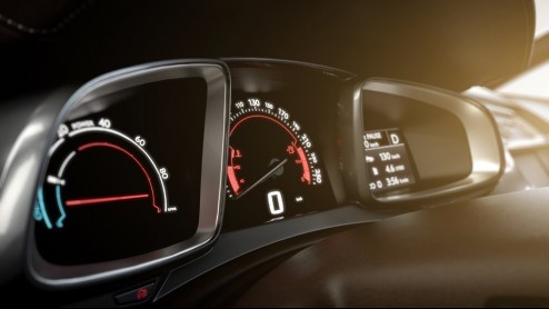Daar is hij dan, de nieuwe Citron DS5! Citroen heeft de derde DS-telg zojuist onthuld tijdens de autoshow van Sjanghai. De introductie van de nieuwe Fransoos op Nederlandse bodem staat gepland voor e