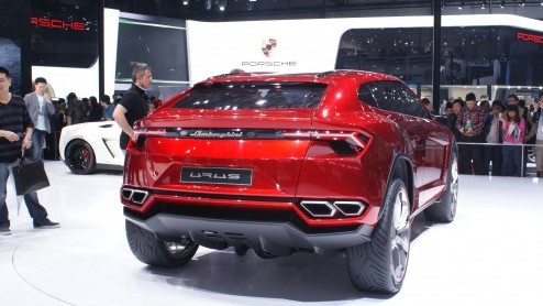 De Autoshow in Peking is natuurlijk niet alleen een autofeestje voor vele Europese merken, maar ook voor de Chinezen zelf. Tussen de vele primeurs van Duitse en Japanse merken zien we ook vele Chinese