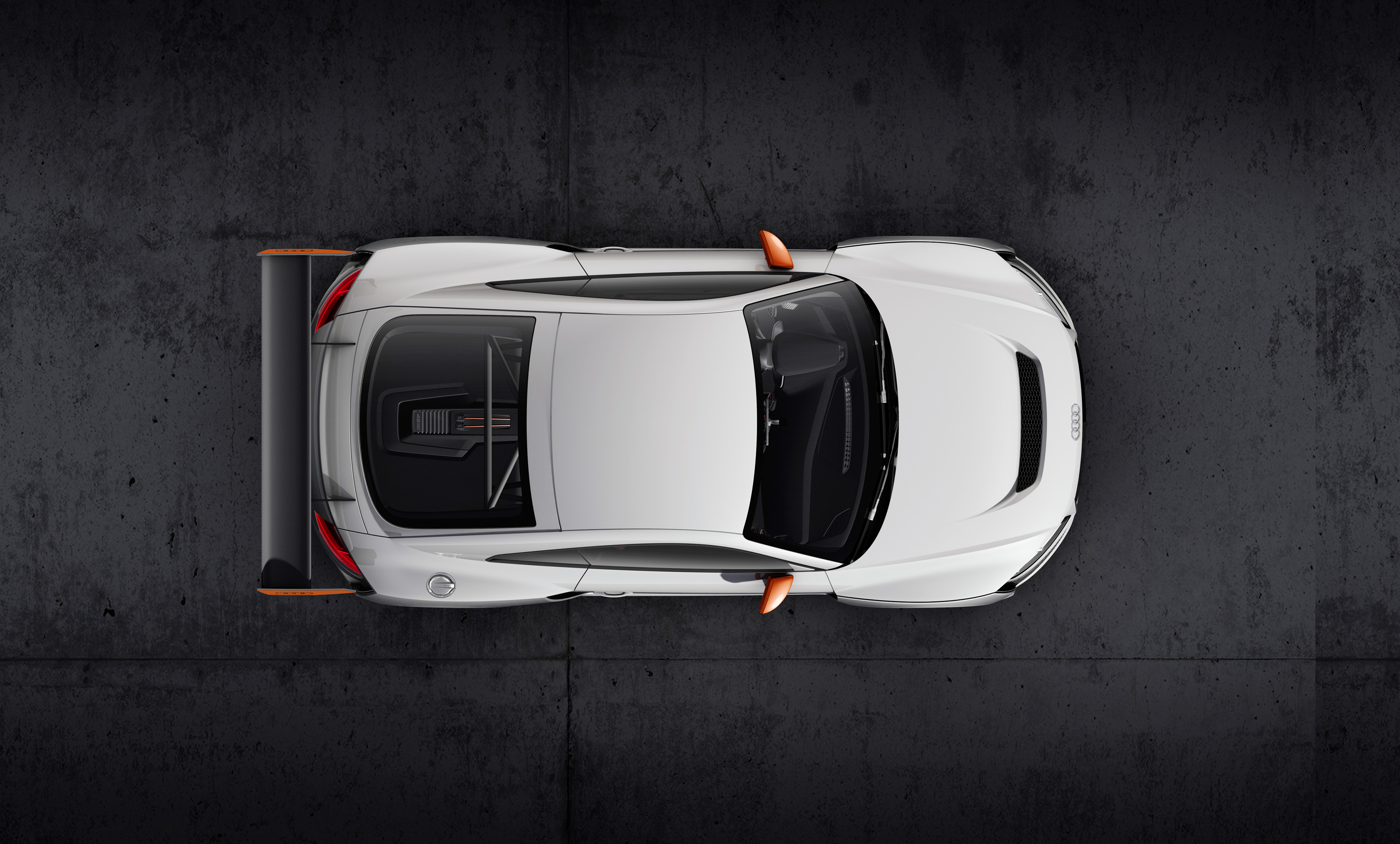 Elektrische turbo, 48V en koolstofvezel voor Audi TT clubsport turbo technology concept car met 2.5 TFSI 600 pk op Wrthersee feestje in Oostenrijk.