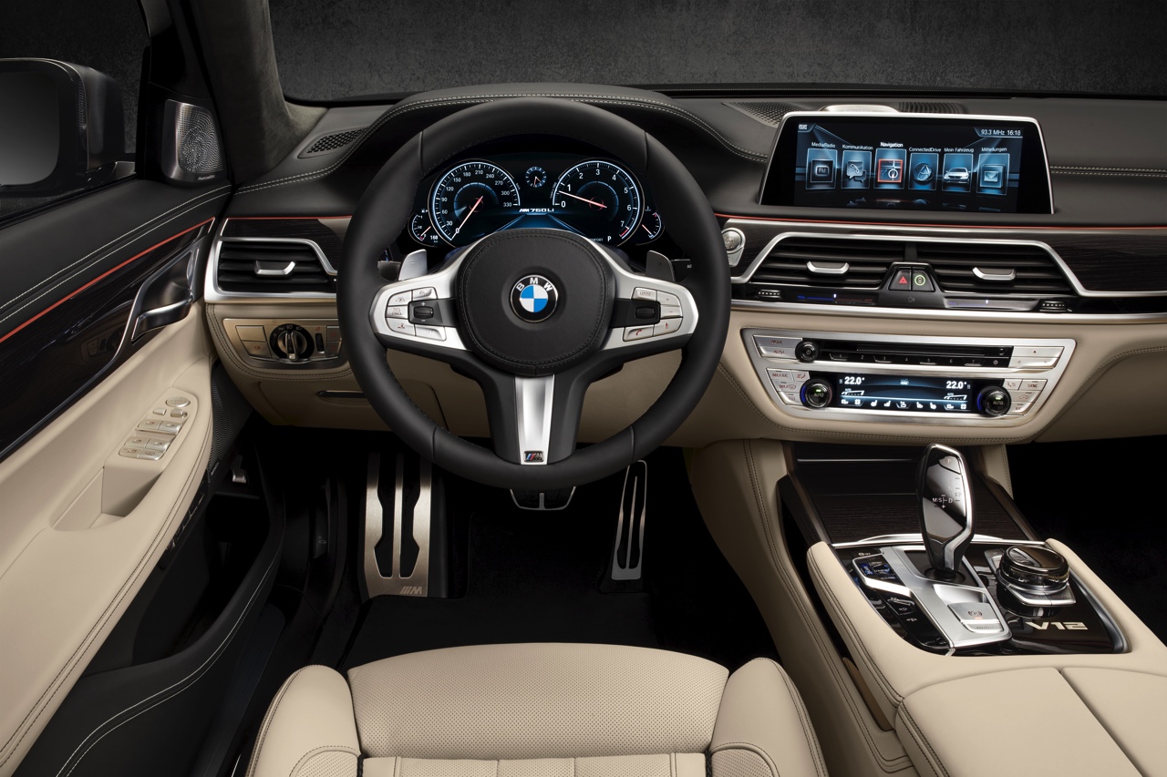 BMW lanceert M760Li xDrive met M-pakket of als V12 Excellence op chique.