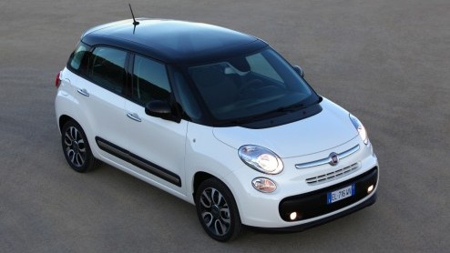 Precies vijf jaar na de introductie van de nieuwe generatie 500 introduceert Fiat de 500L, een grote vijfdeurs 500 met vijf zitplaatsen, ideaal voor het jonge gezin. Is deze ruimteversie net zon hebb