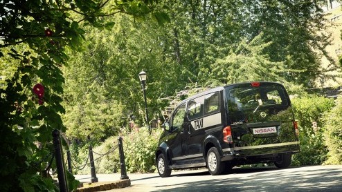 De Nissan NV200 kan de wereld veroveren. Na zijn debuut als Tokyo en New York taxi heeft Nissan het busje nu klaargestoomd als London Taxi. Volgend jaar is de elektrische versie e-NV200 klaar voor tes