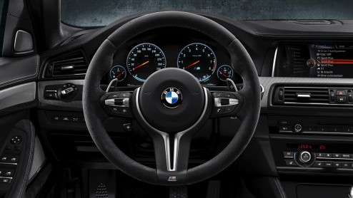 30 jaar BMW M5 wordt gevierd met 30 Jahre M5 jubileumeditie, voorzien van exclusieve details en 600 pk.