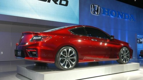 Na al het nieuws van de Detroit Motor Show 2012 willen we je de live-beelden van alle nieuwkomers, waaronder de nieuwe Ford Mondeo en Mercedes-Benz SL, natuurlijk niet onthouden. Bekijk hier de uitgeb
