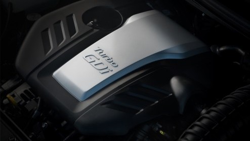 Hij zat er al aan te komen en is nu officieel: de Hyundai Veloster Turbo. Met 201 pk onder de kap krijgt de sportcoup nu precies datgene waar het tot nu toe aan ontbrak: lekker veel kracht! In Detroi