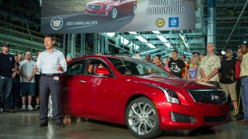 Cadillac meldt met gepaste trots dat de productie van hun nieuwe sportsedan ATS in Amerika is gestart. Vanaf augustus staat hij daar in de showroom. Nederland is vanaf november aan de beurt.