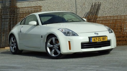 Nissan is al druk doende met de opvolger van de 350Z, maar dat weerhield ons er niet van om toch nog even aan het huidige model te proeven. Een sportcoup met achterwielaandrijving en ruim 300 pk, daa
