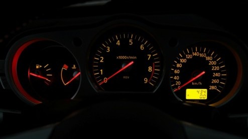 Nissan is al druk doende met de opvolger van de 350Z, maar dat weerhield ons er niet van om toch nog even aan het huidige model te proeven. Een sportcoup met achterwielaandrijving en ruim 300 pk, daa