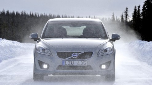 De ontwikkeling van de nieuwe Volvo C30 Electric houdt niet op bij een paar rondjes om de kerk. De Zweden willen dat de auto volledig winterproof is en lieten de techniek ploeteren bij -20 graden Celc