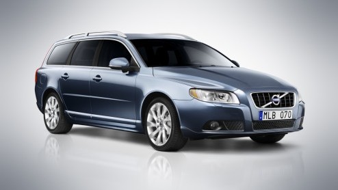 Volvo maakt nu zelf officieel bekend de V70, XC70 en S80 op te waarderen met nieuwe Volvo Sensus-infotainment en de laatste veiligheidstechnologien. De verfijnde aandrijflijnen zorgen bovendien voor 