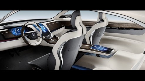 Volvo heeft zitten studeren op een nieuw vlaggenschip. Het resultaat van dit creatieve en strategische denkproces zien we op de Autoshow van Sjanghai, waar Volvo de Concept Universe in het daglicht ze