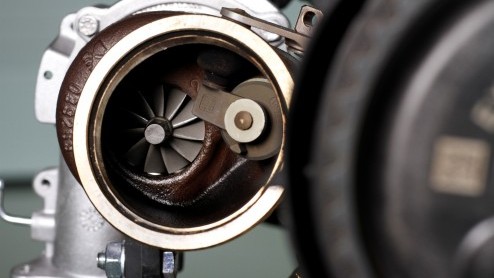 Volvo High Performance Drive-E Concept vertegenwoordigt 2.0 liter turbomotor met 450 pk dankzij Triple Boost techniek.
