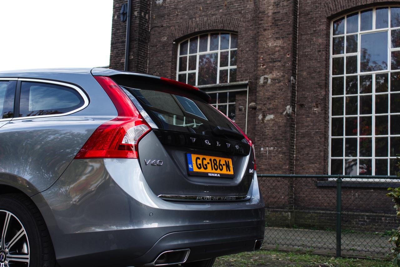 Boek een proefrit in de Volvo V60 Twin Engine en lease de Zweedse plug-in hybride in 2016 met 15% bijtelling. We geven je 5 redenen om te kiezen voor de V60 plug-in hybrid.