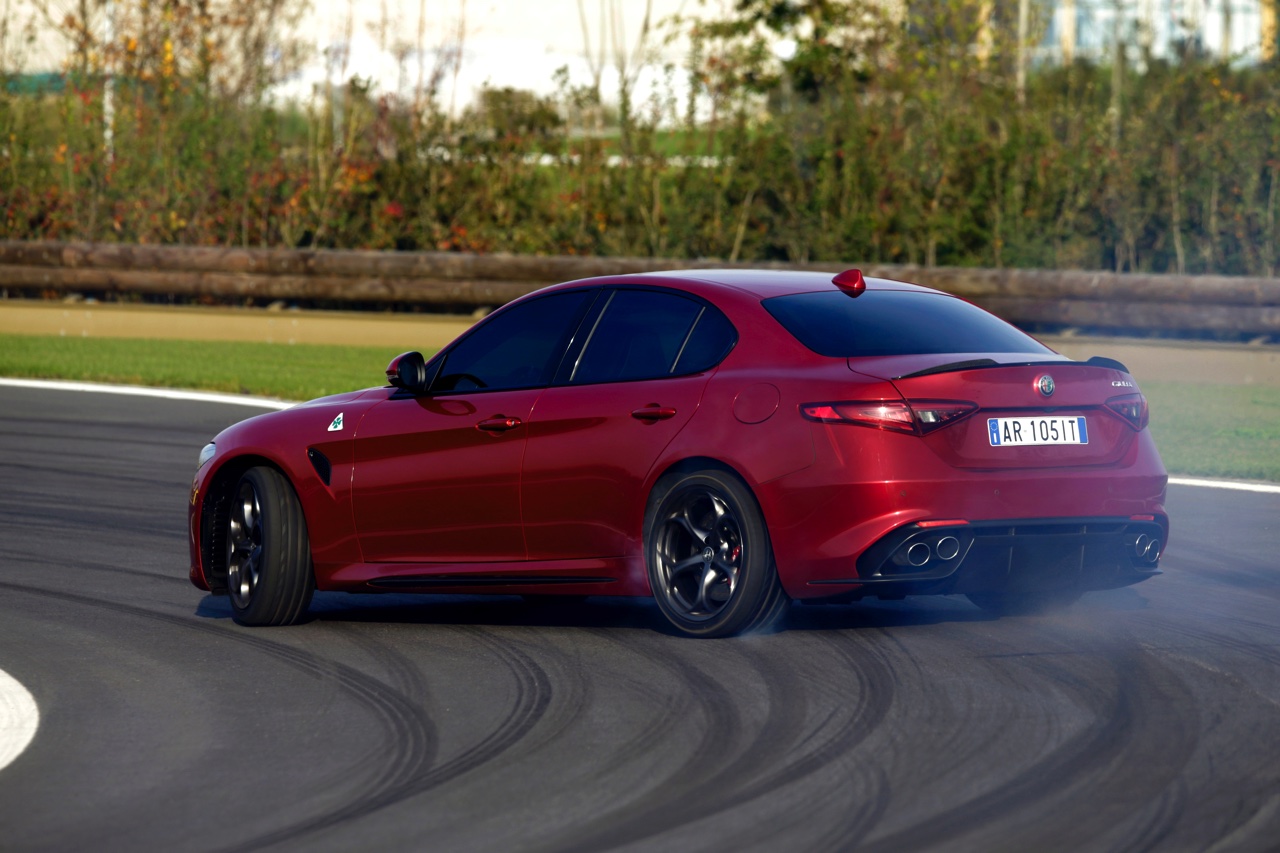 We geven 5 redenen waarom de Alfa Romeo Giulia een voltreffer is in het premium segment van de sportsedans.