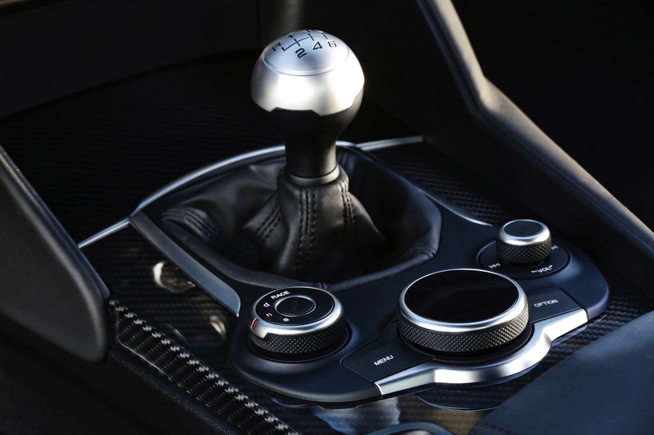 We geven 5 redenen waarom de Alfa Romeo Giulia een voltreffer is in het premium segment van de sportsedans.