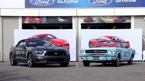 Ford Mustang 50 jaar gevierd op Circuit Park Zandvoort. Tevens debuut nieuwe generatie Mustang.