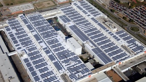 Seat neemt gigantische zonne-installatie in gebruik met 53.000 zonnepanelen voor de fabriek in Martorell.