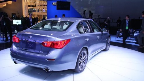 Een bezoek aan Detroit en de North American International Auto Show is een hele belevenis. Dankzij een aantal spannende primeurs van onder meer Lexus, Mercedes-Benz, BMW en Infiniti viel er voor ons E