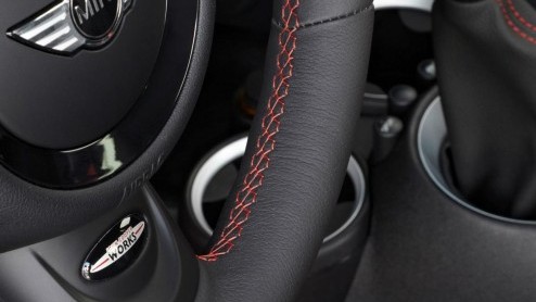 Mini neemt voor de introductie van de extra pittige MINI John Cooper Works GP ruim de tijd. Voorafgaand aan zijn officile debuut in Parijs mogen we alvast meer foto's bekijken en de specificaties lez