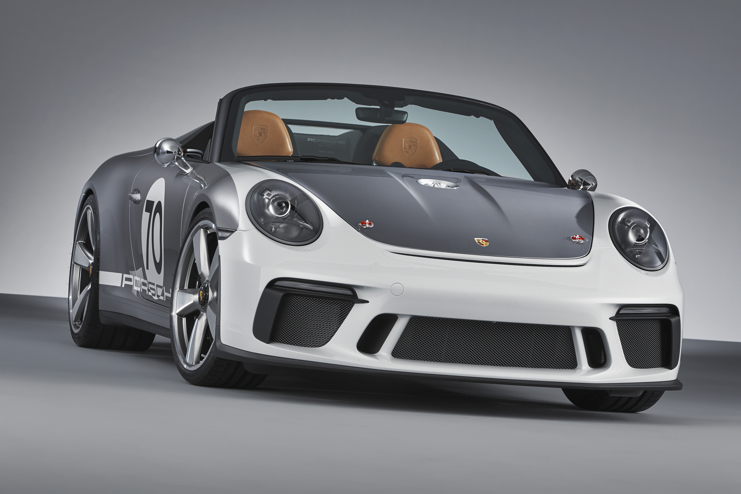 Porsche maakte de 911 Speedster Concept als cadeau voor 70-jarig bestaan.