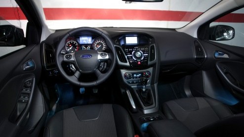 Fords nieuwe Focus is een feit. Strategie? En auto voor de hele wereldmarkt, veel slimme en veilige features, zuinige Ecoboost motoren en niet te missen Kinetic looks. Is de nieuwe Focus nog wel zoa