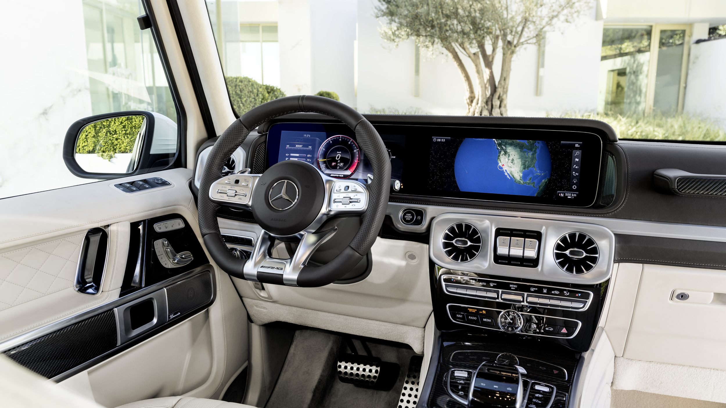 Mercedes lanceert in Genve de AMG-versie van de nieuwe G-klasse, de G63.