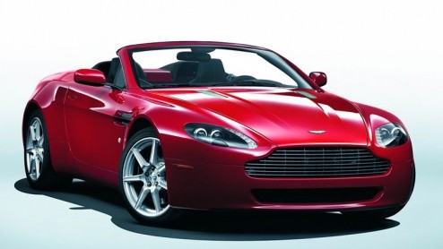 Sommige merken beheersen het als geen ander, mooie autos creren. Het Engelse Aston Martin is een merk die dit tot in de vingertoppen beheerst. Het is bijna kunst op wielen wat ze maken.