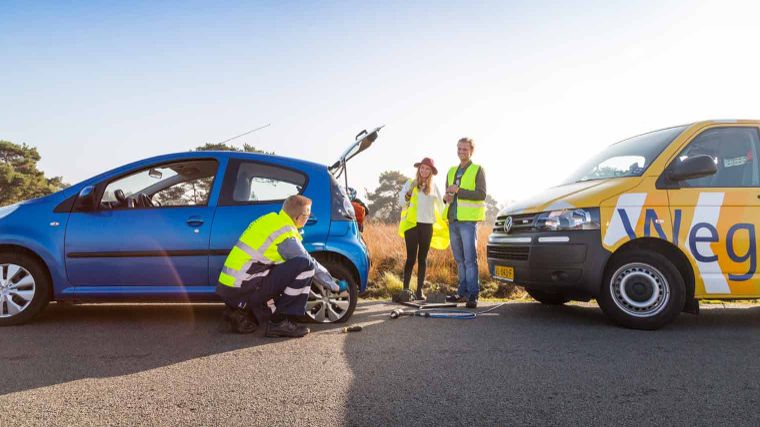 De ANWB gaat de uitrusting van de Wegenwacht-auto's de komende weken uitbreiden met een reservewiel. Een toevoeging die harder nodig blijkt dan je verwacht.