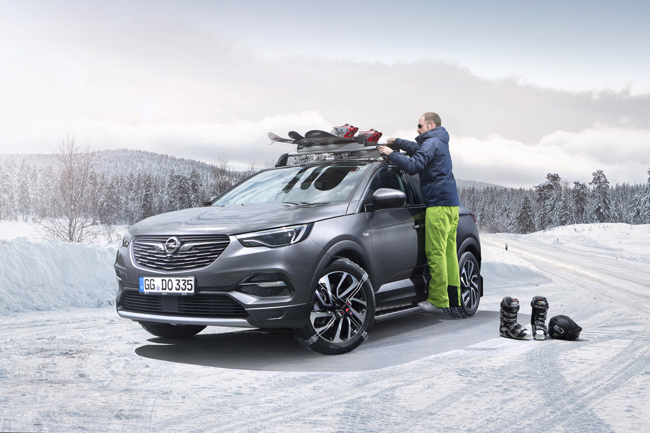 Opel levert tal van handige accessoires voor de Grandland X