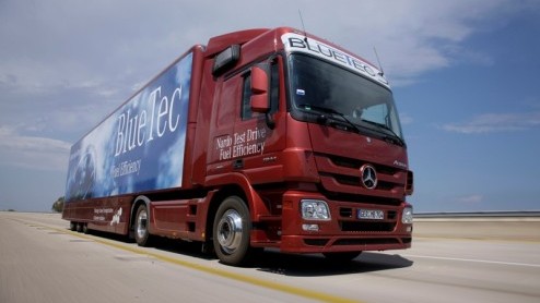 Dat 1 op 5 rijden een wereldrecord op het gebied van zuinigheid kan opleveren, bewijst Mercedes-Benz. Het concern heeft op het Italiaanse testcircuit in Nardo een zuiningheidstest gedaan met een belad