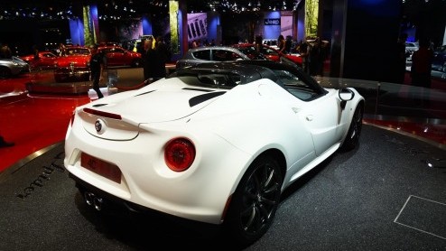 Nieuwe 1.4 MultiAir Turbo 150 pk en Alfa Romeo Giulietta Sprint en MiTo Junior op de Autosalon van Parijs.