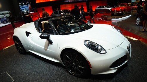 Nieuwe 1.4 MultiAir Turbo 150 pk en Alfa Romeo Giulietta Sprint en MiTo Junior op de Autosalon van Parijs.