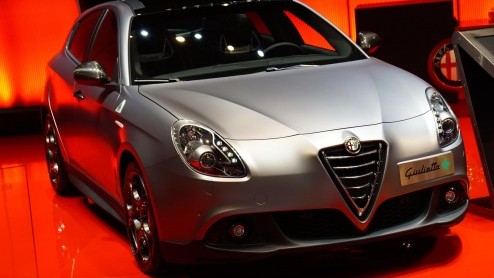 Nieuwe 1.4 MultiAir Turbo 150 pk en Alfa Romeo Giulietta Sprint en MiTo Junior op de Autosalon van Parijs.